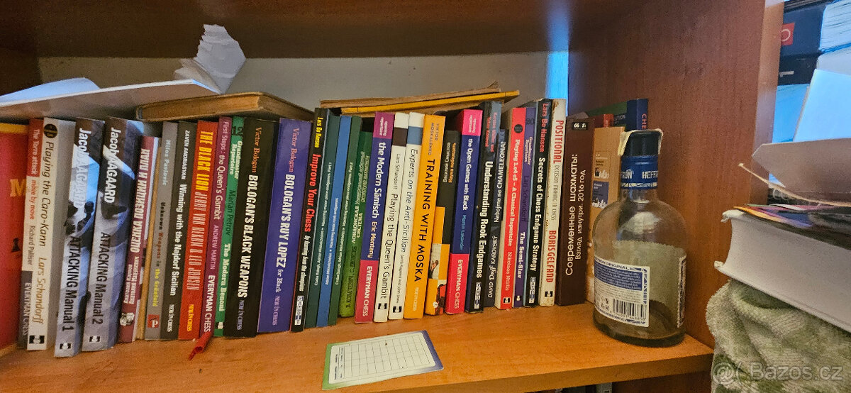 Rozsáhlá sbírka šachových knížek - 18