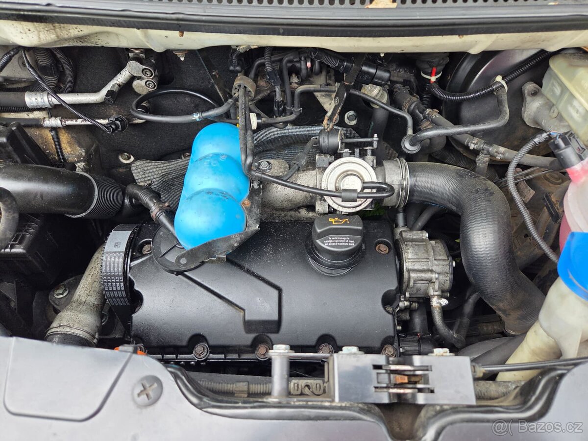 ROZPRODÁM T5 1.9 TDI PD AXB - 18