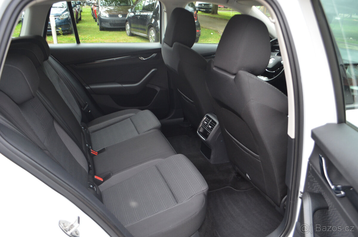 PRODÁM ŠKODA OCTAVIA COMBI IV 2.0TDI DSG 2022 - 18