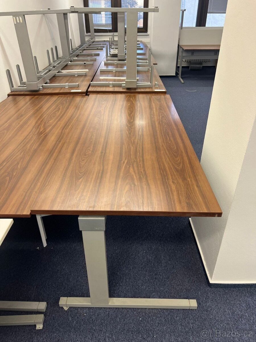 Prodej kancelářského nábytku - TOP STAV - 18