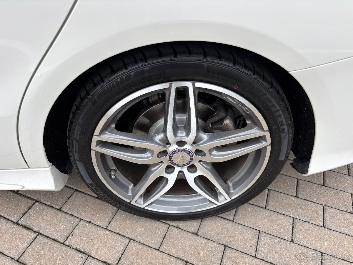 Mercedes-Benz CLA 180 1.6i AMG Automat ČR - 18