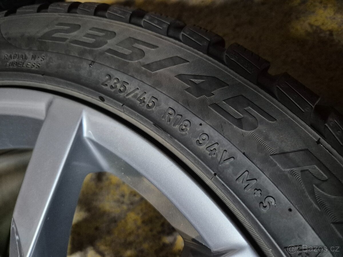 hyundai 5x114 225/45 R18 - 18