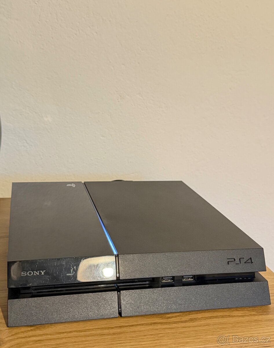 PS4 500GB , ovládače , hry , PS4 kamera , slúchadlá A ĎALŠIE - 18