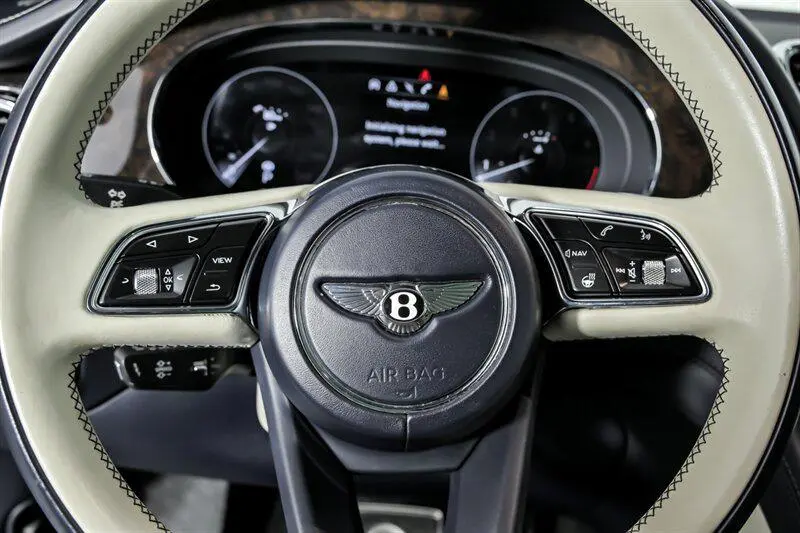 2021 Bentley Bentayga V8 - 18
