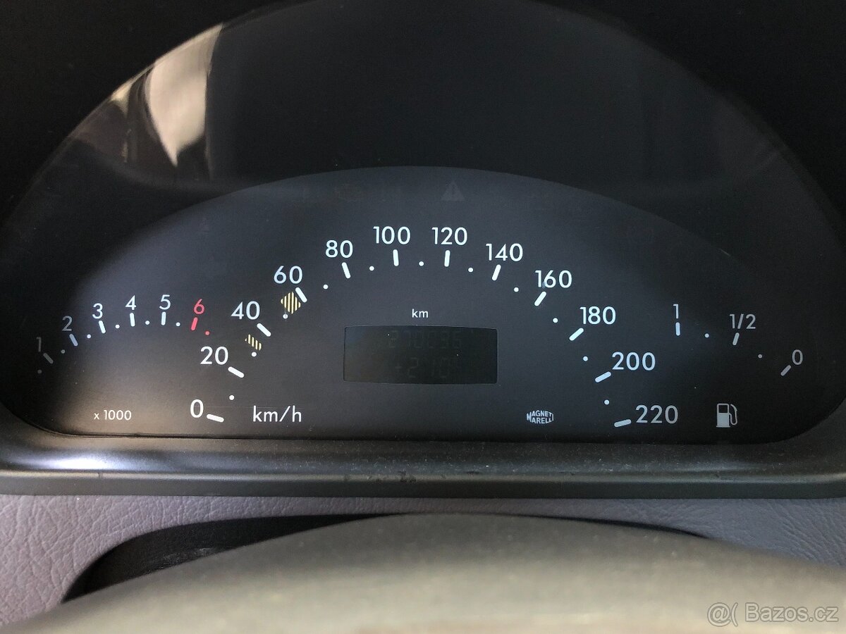 MERCEDES-BENZ A 190I - 18