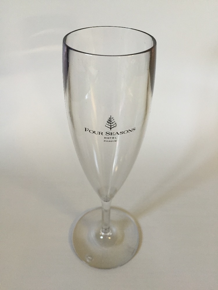 Plastové sklenice přímo od výrobce - 18