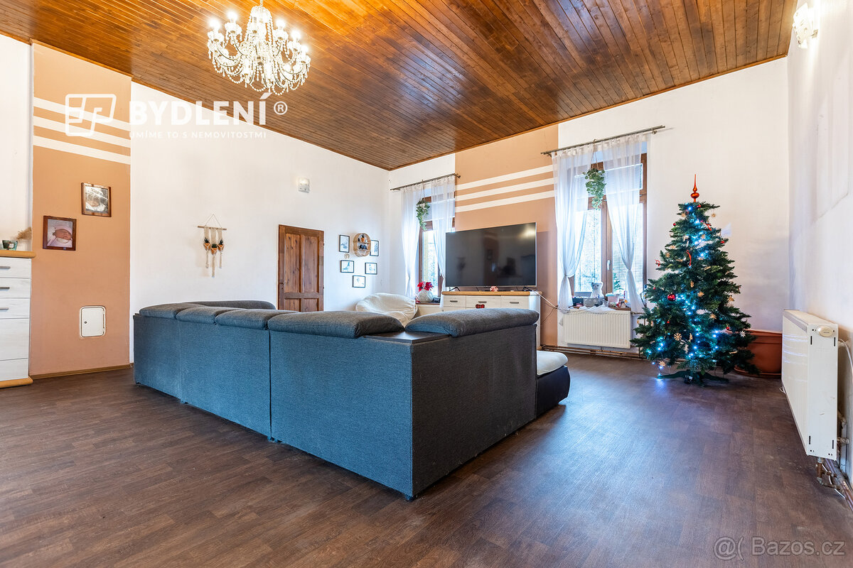 Prodej rodinného domu 339m² s pozemkem 3507m² - 18