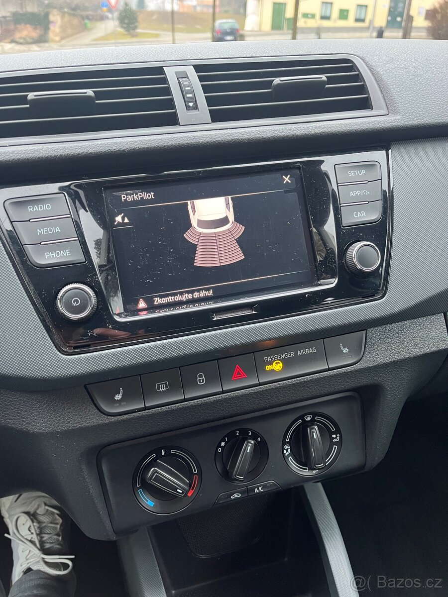 Škoda Fabia,55kW,parkovací senzory - 18