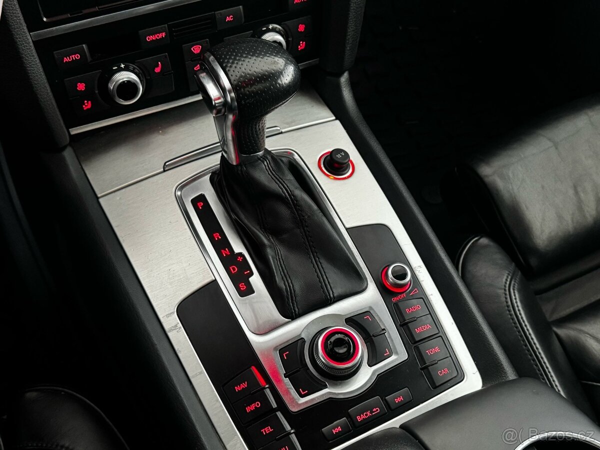 Audi Q7 Quattro S-line - 18