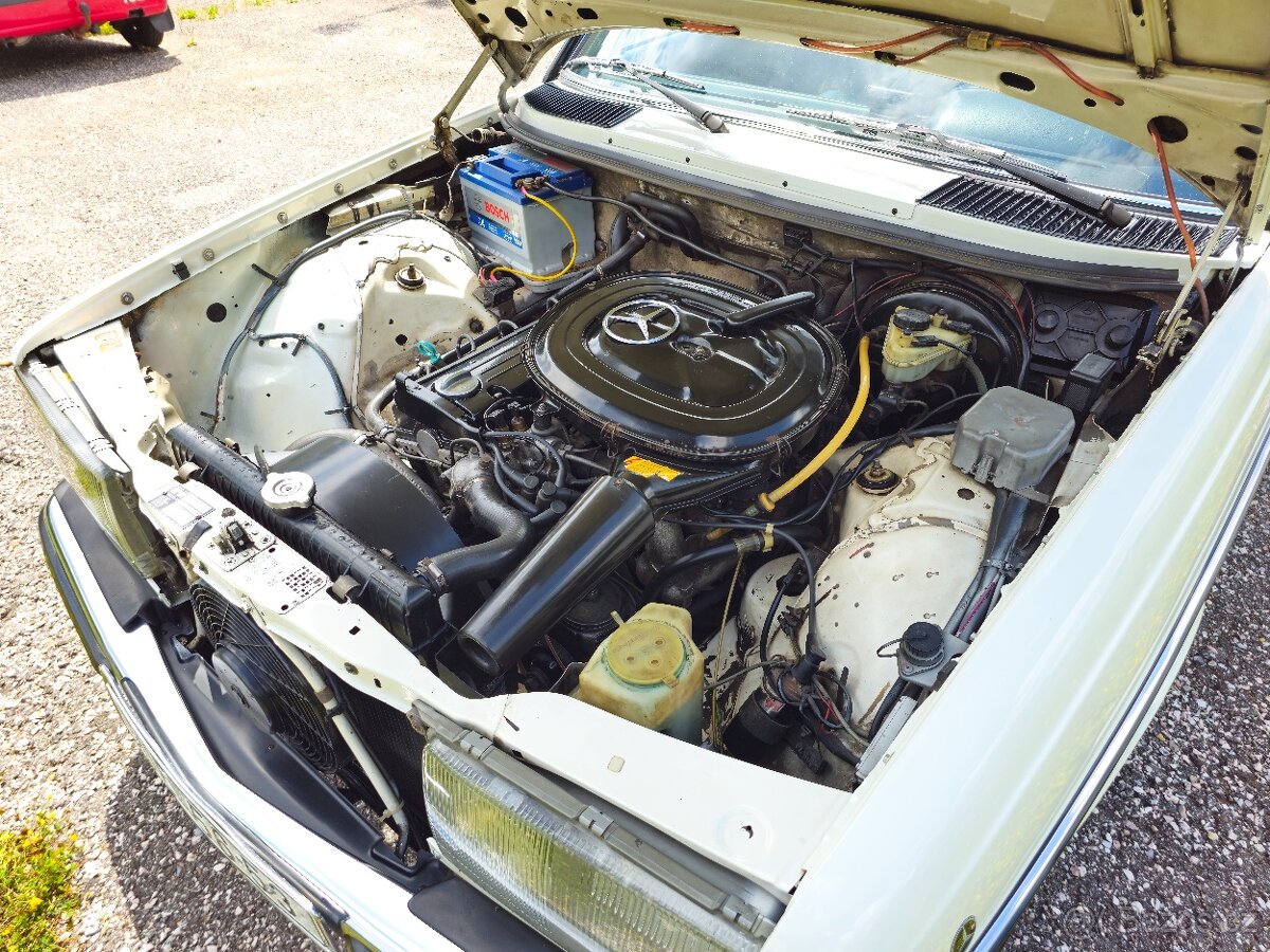 Mercedes Benz W123, 230E, piano - 18