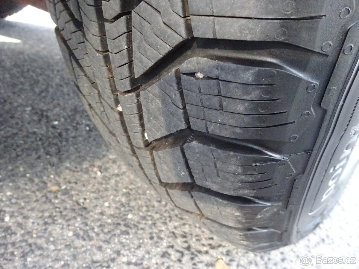 Dacia Logan 1,6I, 7MÍST, Č.75 - 18