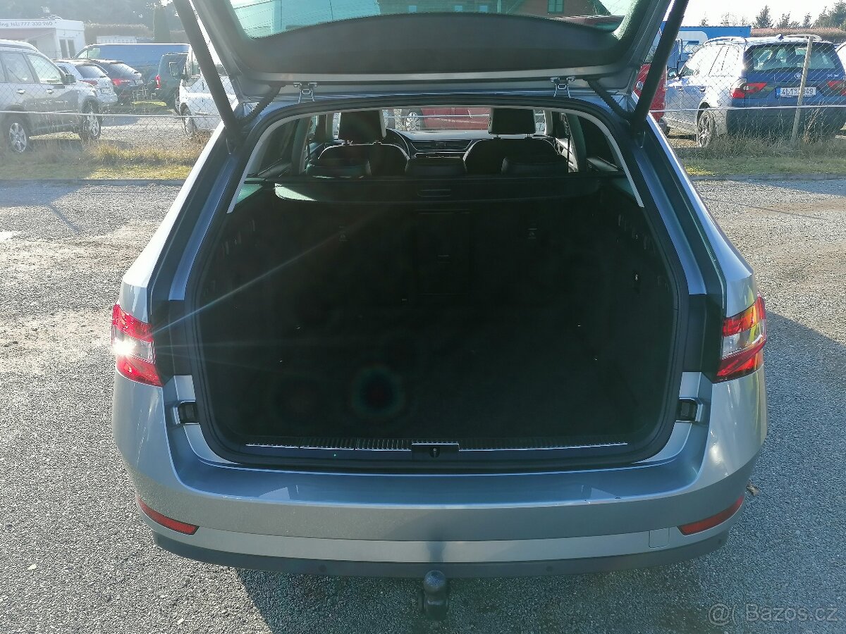 Škoda Superb 2.0 TDi DSG Style,Kůže,Tažné - 18