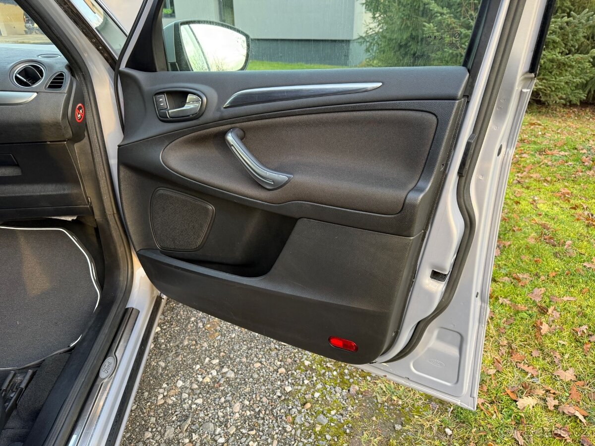 Ford S-Max 2.0TDCI.120KW,Tažné,2011,7 Míst - 18
