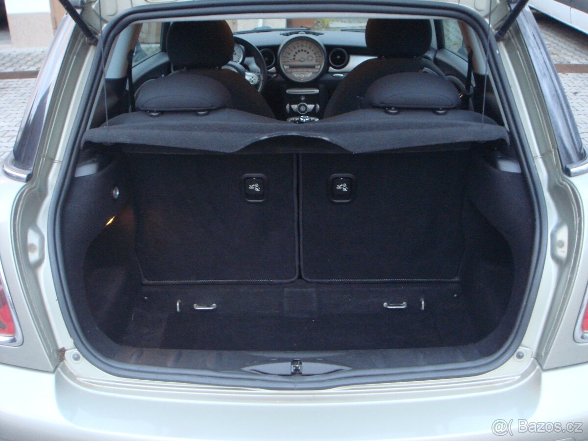 Mini Cooper R56 1.4i 70kw 2009 133tkm - 18