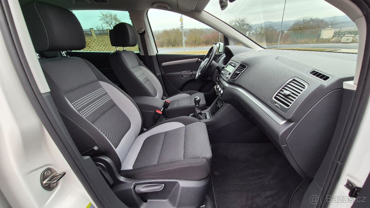 Sharan Life 2,0 tdi 2013 servis VW, 1.majitel - 18