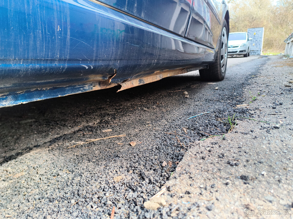 Pegeot 307 SW 2.0L kombi - 18