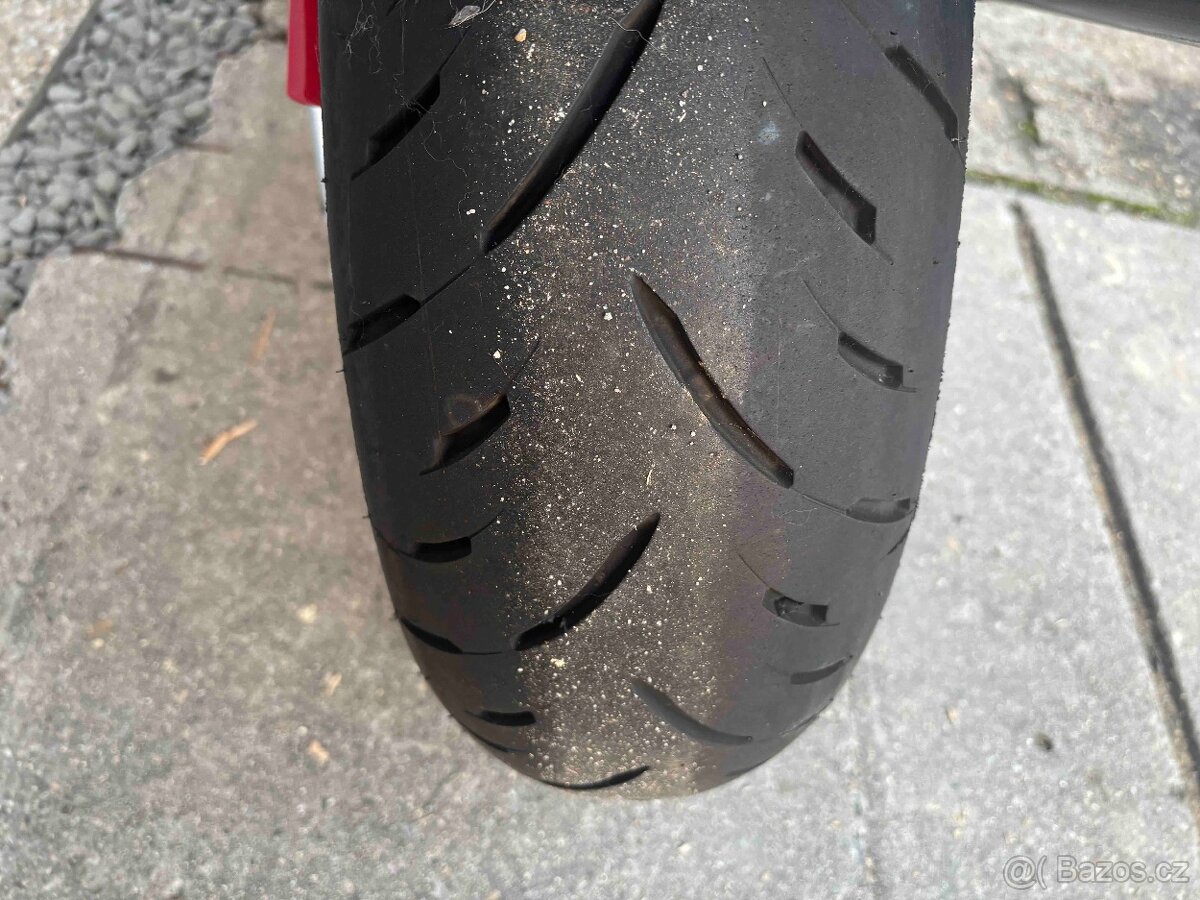 Honda CBR900RR SC33 1999 - 18