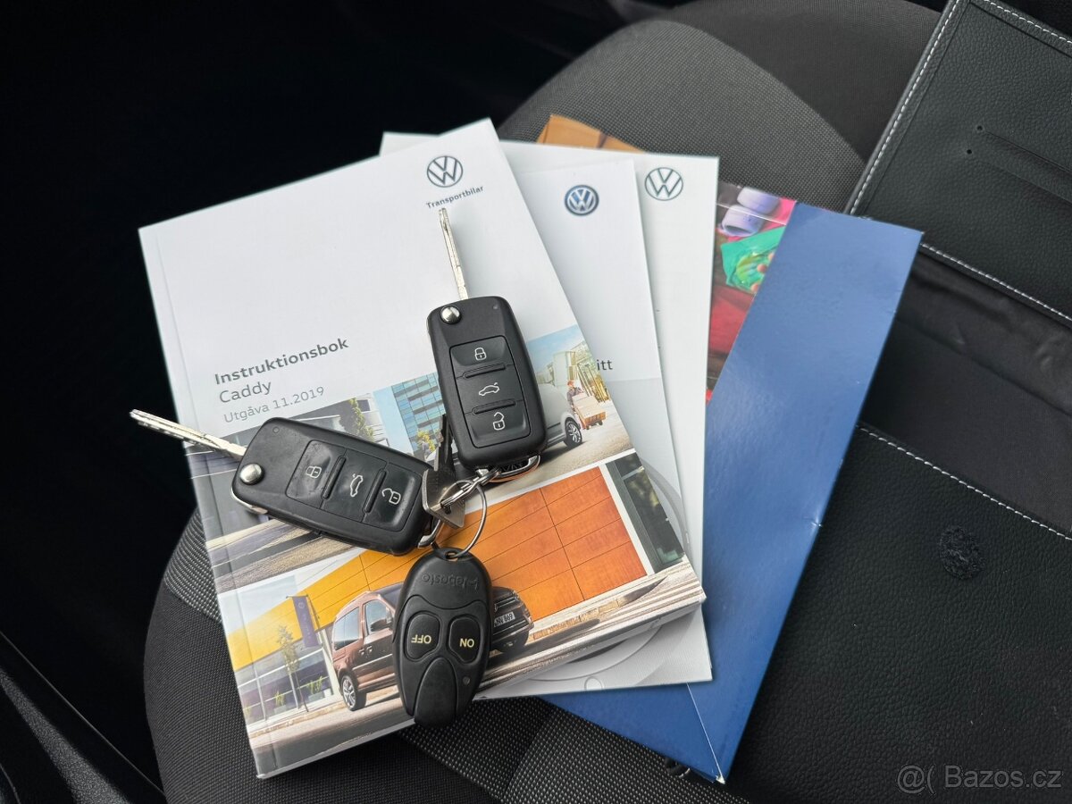 VW Caddy Maxi 1,4 TGi 81kW 2x šoupačky DPH - 18