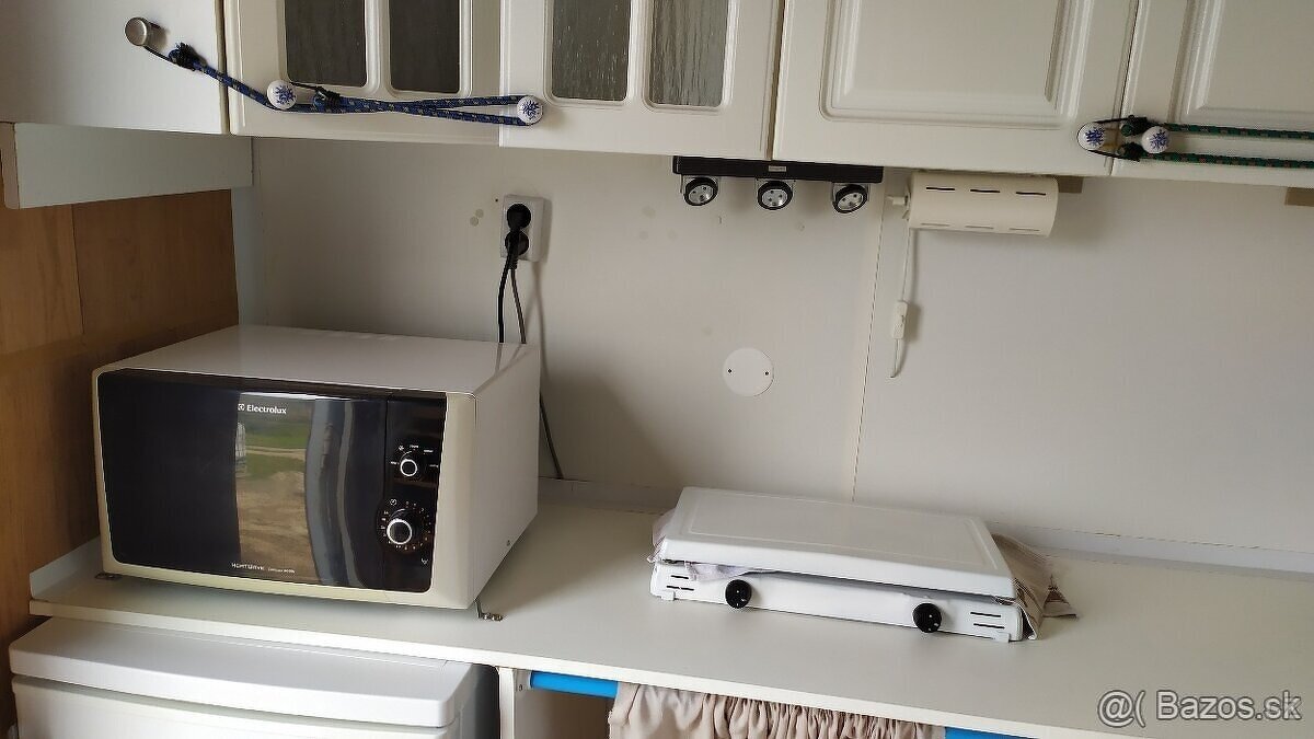 Obytné auto - karavan - Renault - 18