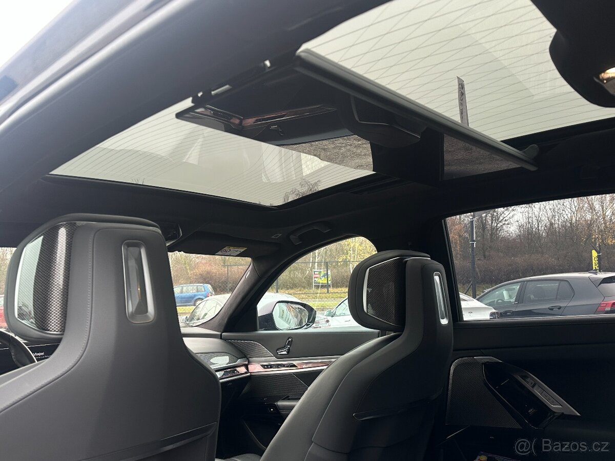 BMW I7 2022 - 18