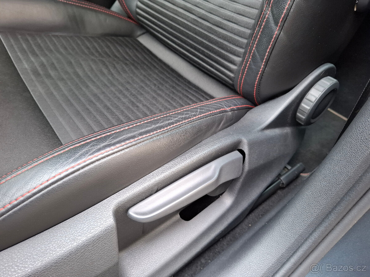 Škoda Octavia 3 RS 2.0 TDi 135 kW /DSG/4×4/Combi/WEBASTO - 18