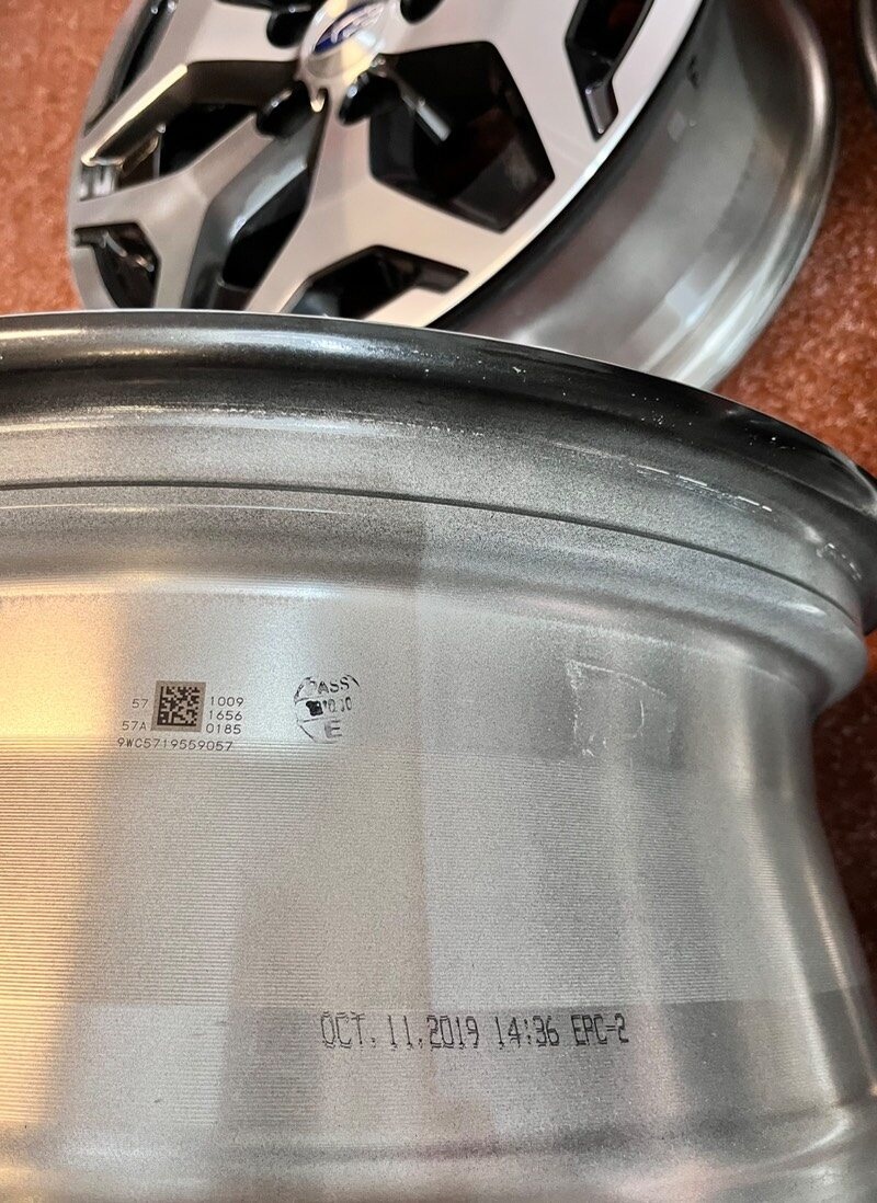 5x114,3 R17 originál Subaru Forester TOP STAV - 18