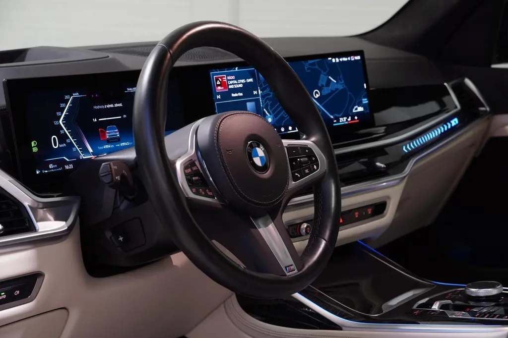 BMW X7, 40i,M-paket,ČR,DPH,HUD, - 18