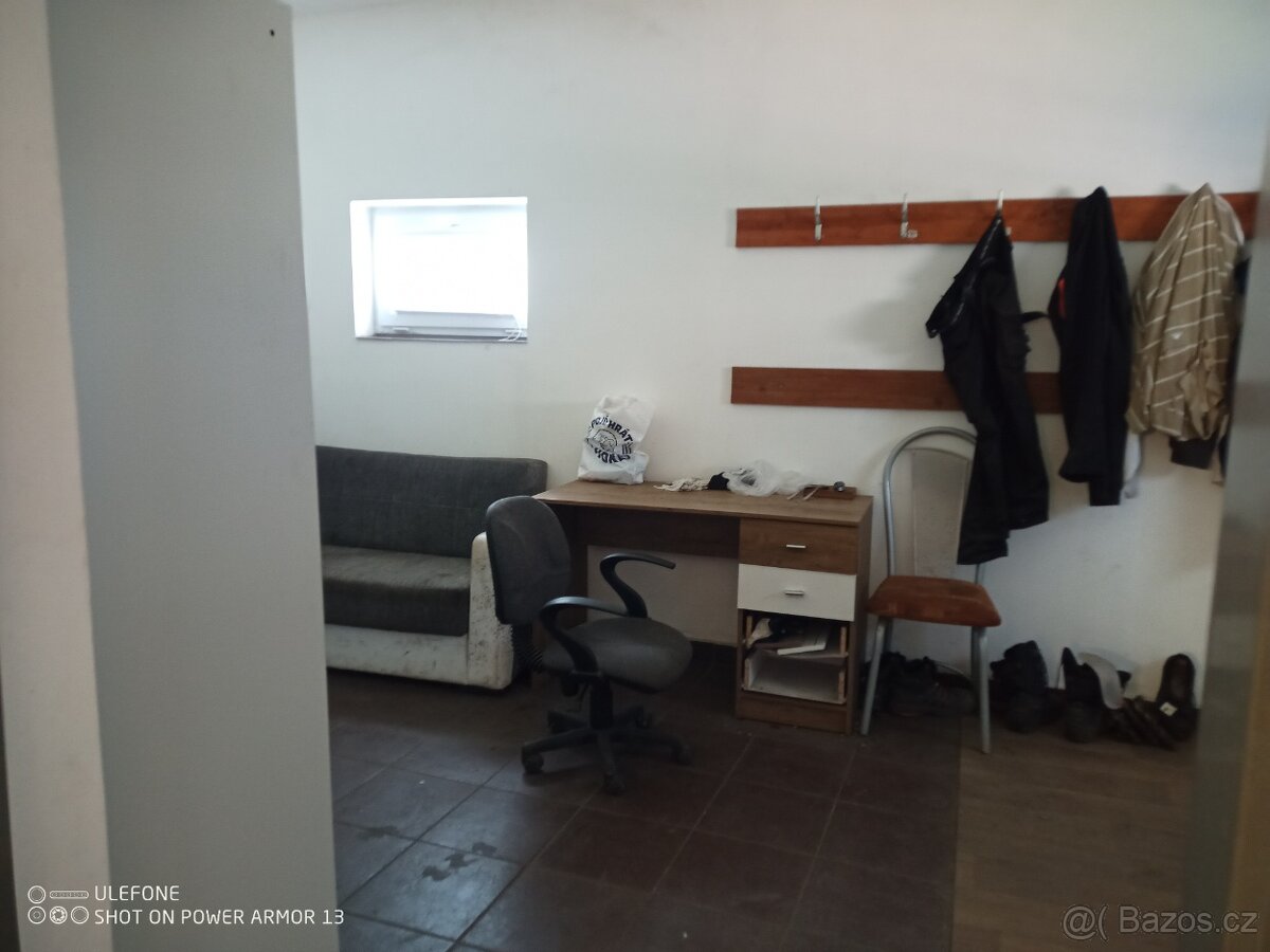 Pronájem/prodej výrobní a skladové haly v Dašicích 2500m2 - 18