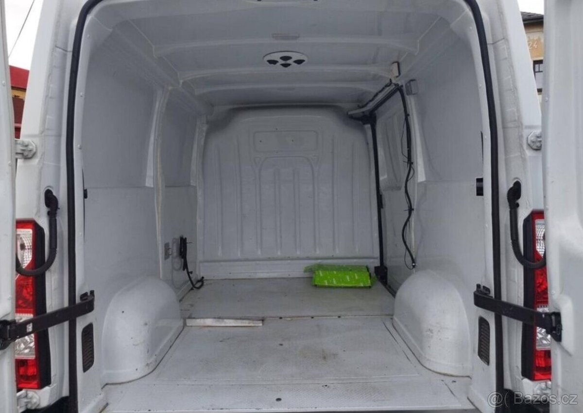 Renault Master 2.3 dCi Park. kamera nafta manuál 92 kw - 18