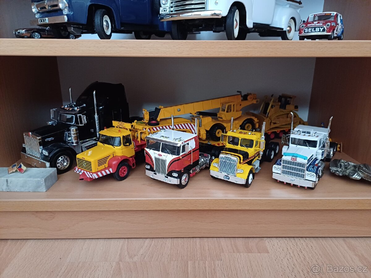 Modely Matchbox Siku Ixo SSM - 18