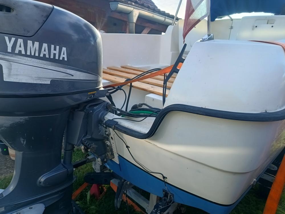 Prodám kajutový člun Astéria B2 - 18