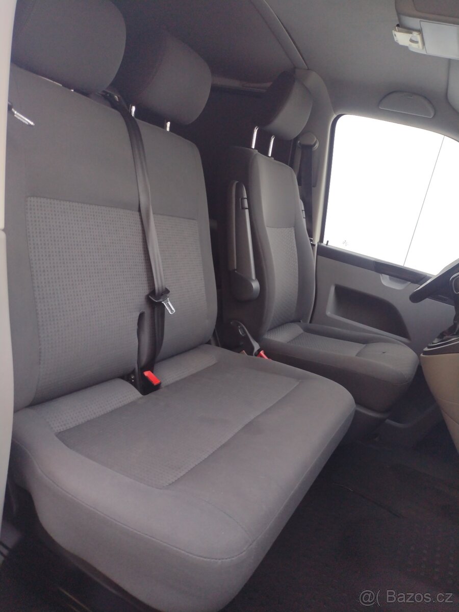 VW Transporter T5.1 2.0TDI - - DSG - 18