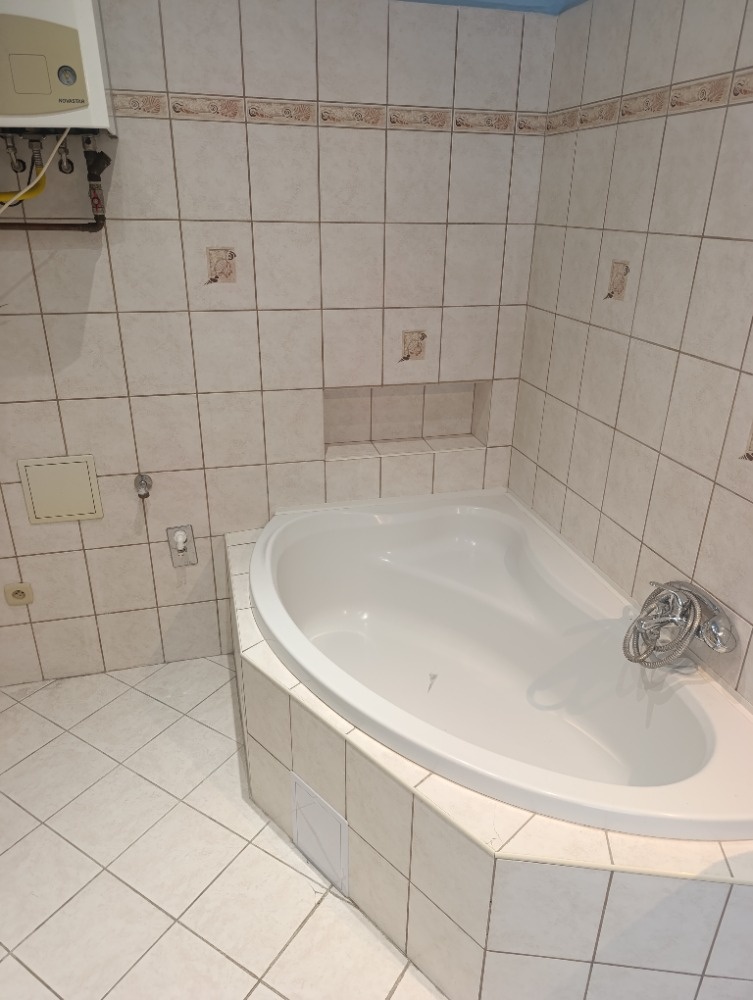 Pronájem prostorného bytu 3+1, Tř. Svobody, Olomouc - 18