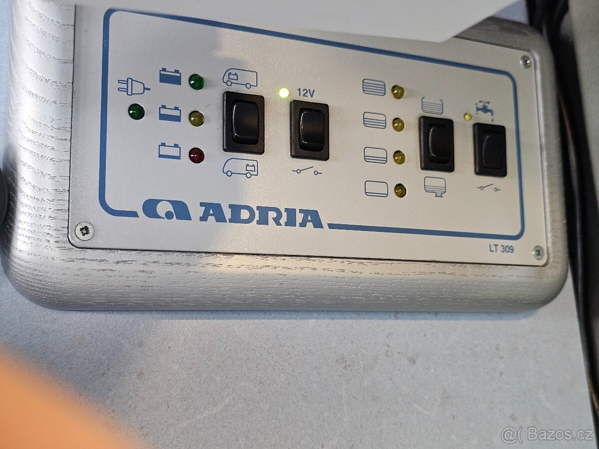 Renault Trafic Adria Space 3Way 2006 | 99 kW | 301 000 km - 18