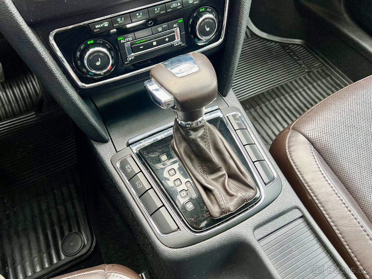 Škoda Superb 2,0 TDi L&K DSG PANORAMA / 2013 - 18