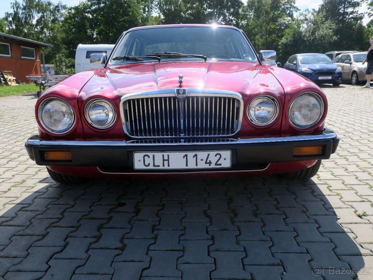 Jaguar XJ 6 4.2 i 151 kW - 18