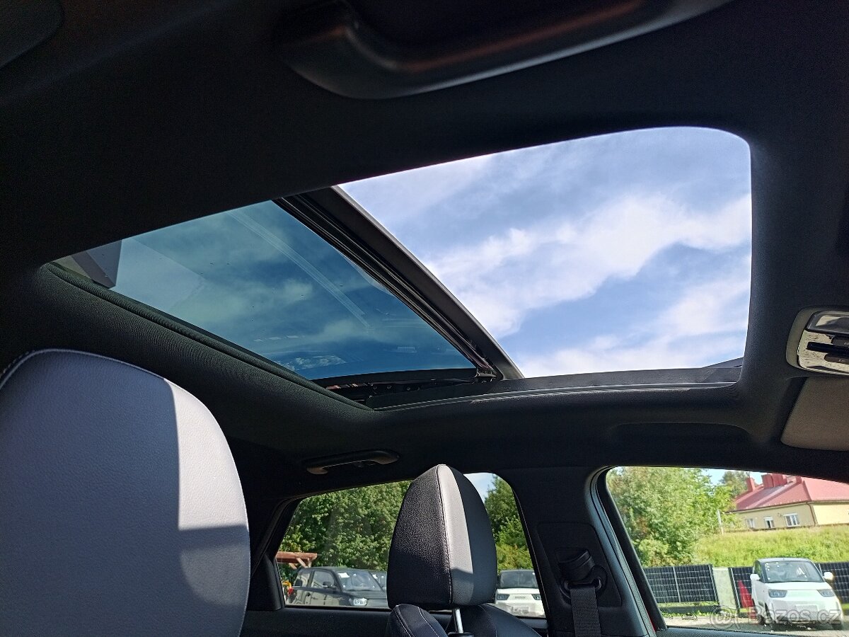 Kia ProCeed SW - GT-Line - panoramatická střecha - 18