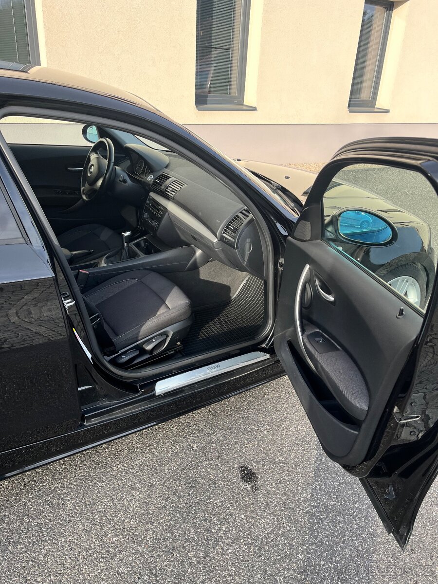 BMW 130i - 18