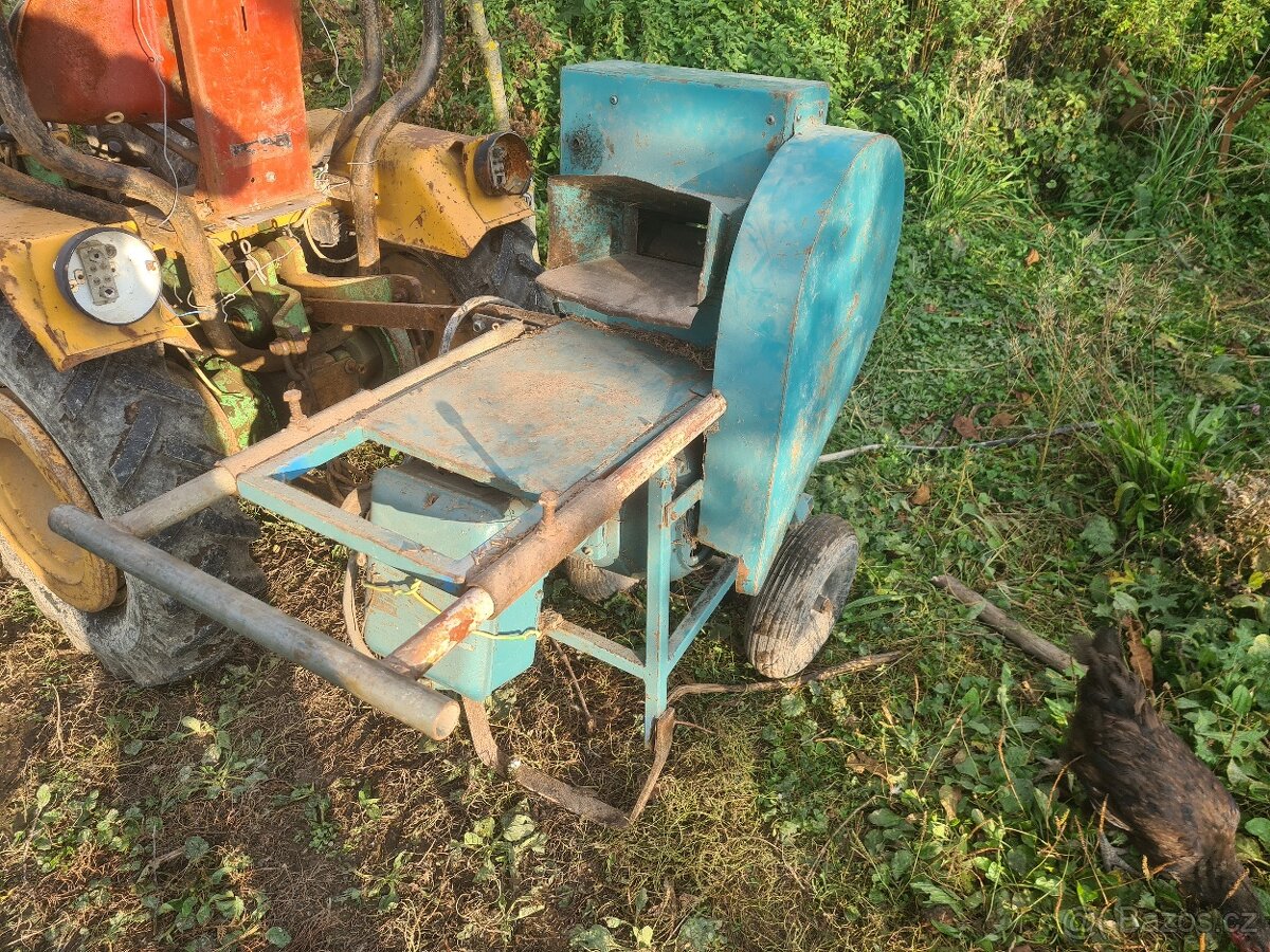 Tomo Vinkovič + valník + špalíkovač + příslušenství - 18