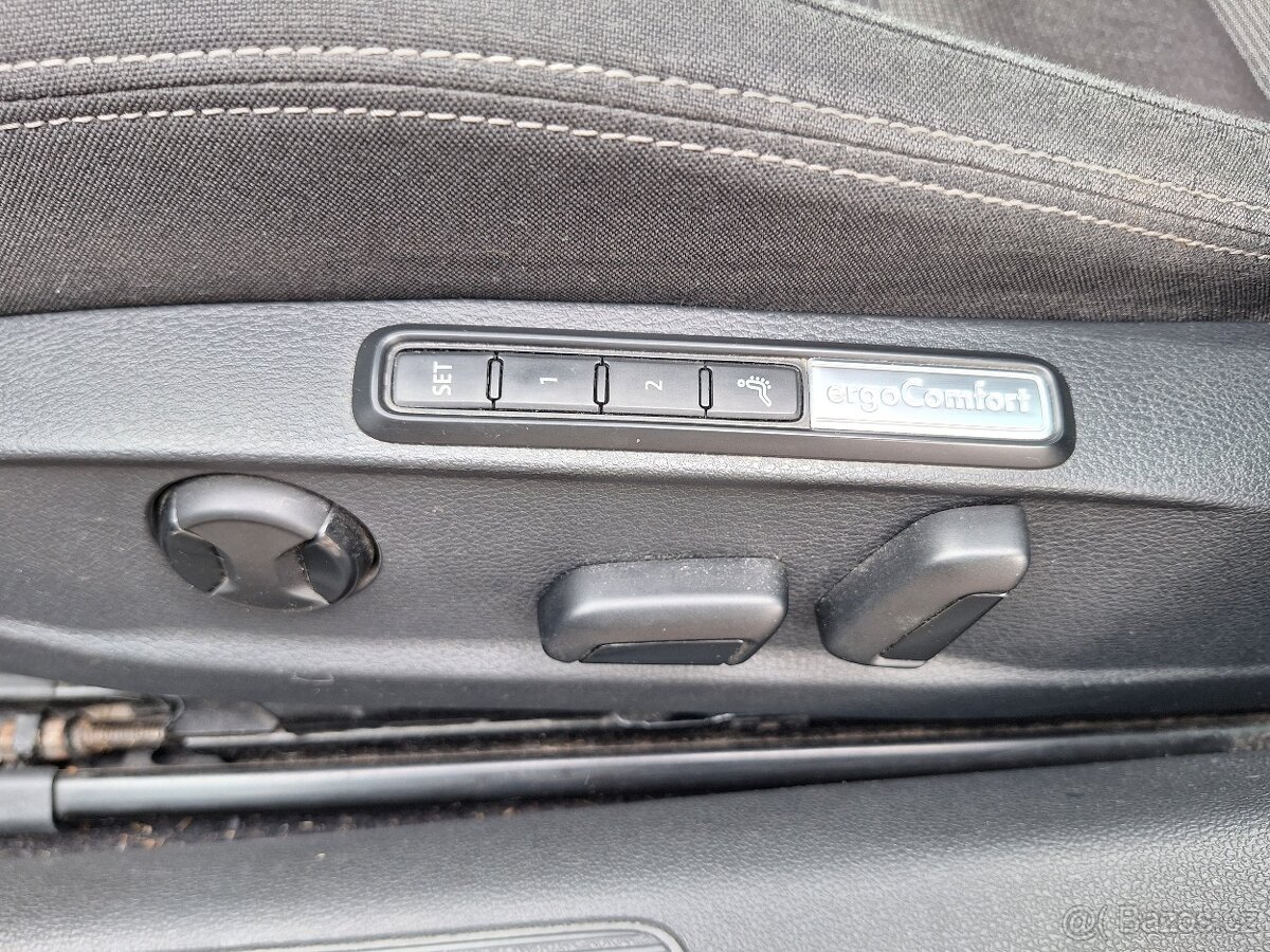 VW Passat Highline - 18