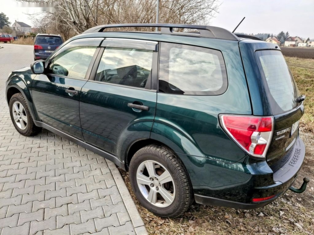 Subaru Forester,2.0 110 kw 4x4 Rezervace - 18