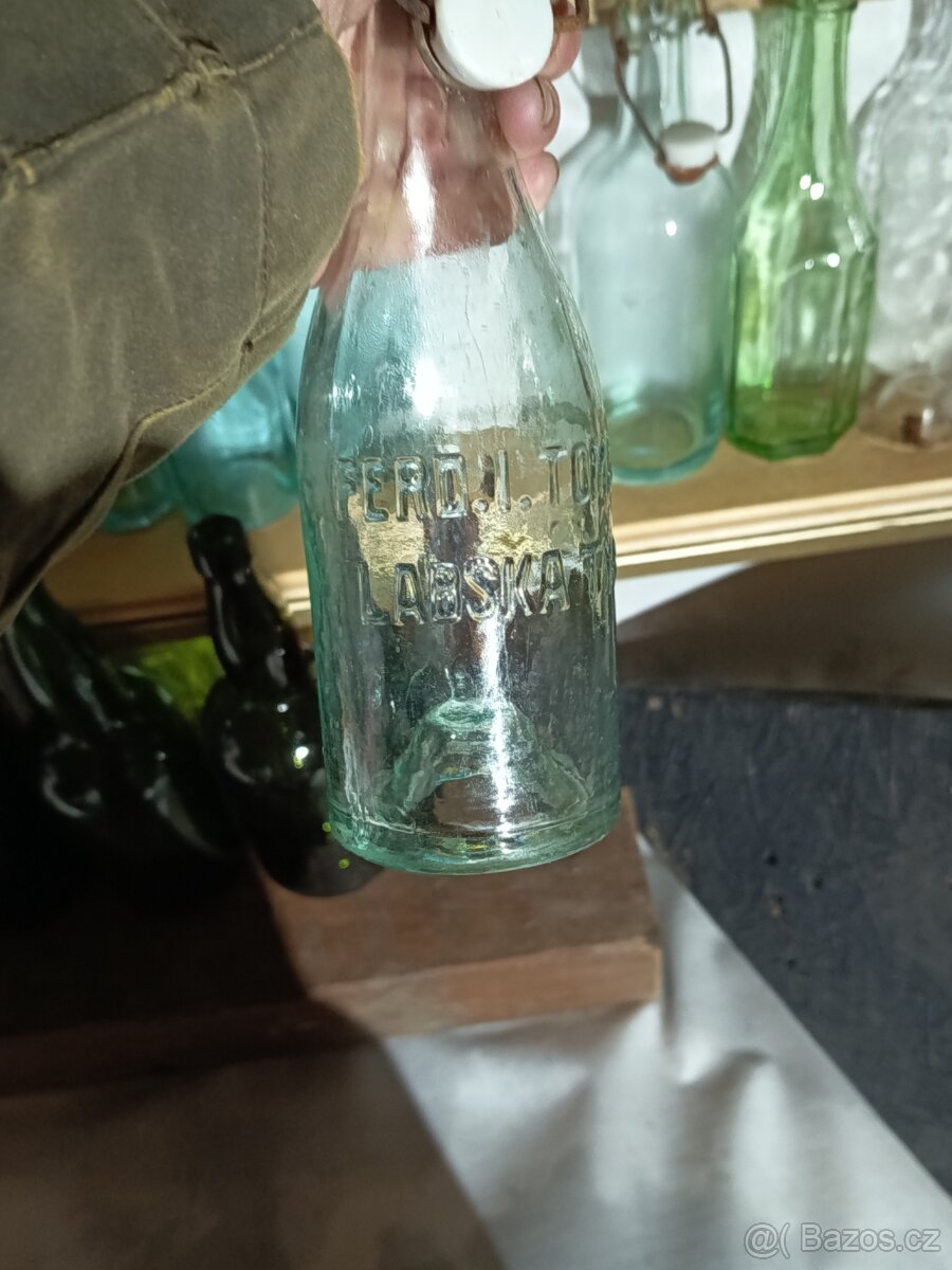 Staré lahve - 18