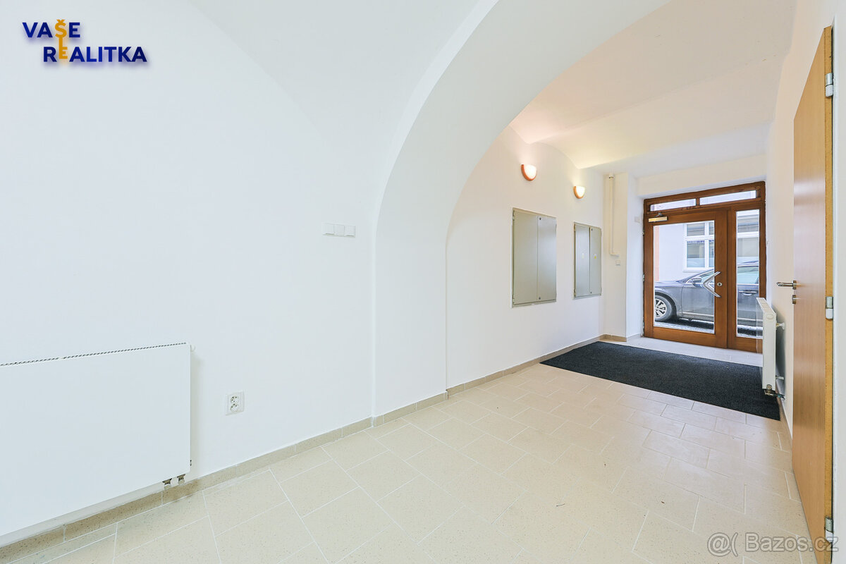 Pronájem, komerční prostory, Hranice, ul. Svatoplukova - 18