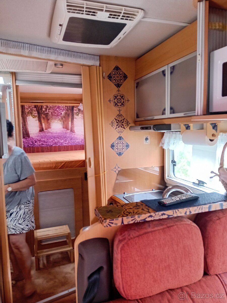 OBYTNÉ AUTO - 18