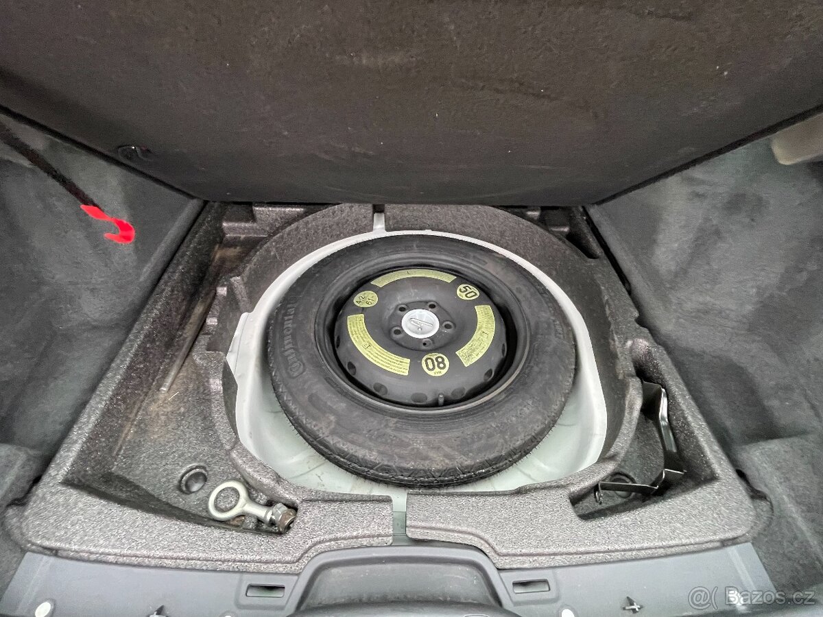 Volvo V50, 1.6D 80kWKŮŽEVÝHŘEVHANDSFRE - 18