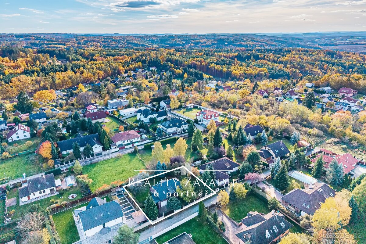 Prodej prostorného rodinného domu 6+kk v klidné lokalitě Hor - 18