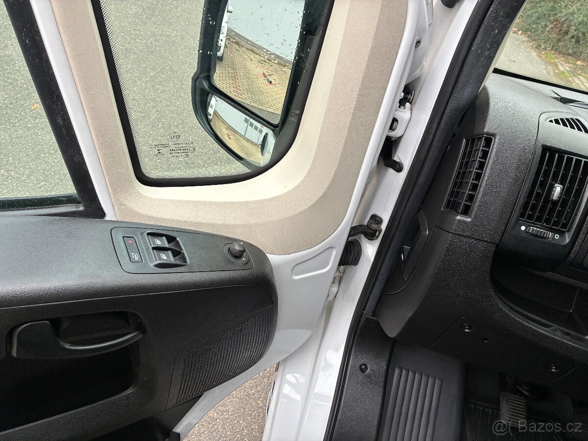Peugeot Boxer 2.2 HDi 103 kW r.v.2021/12 L2H2 ČR DPH 1.MAJ - 18
