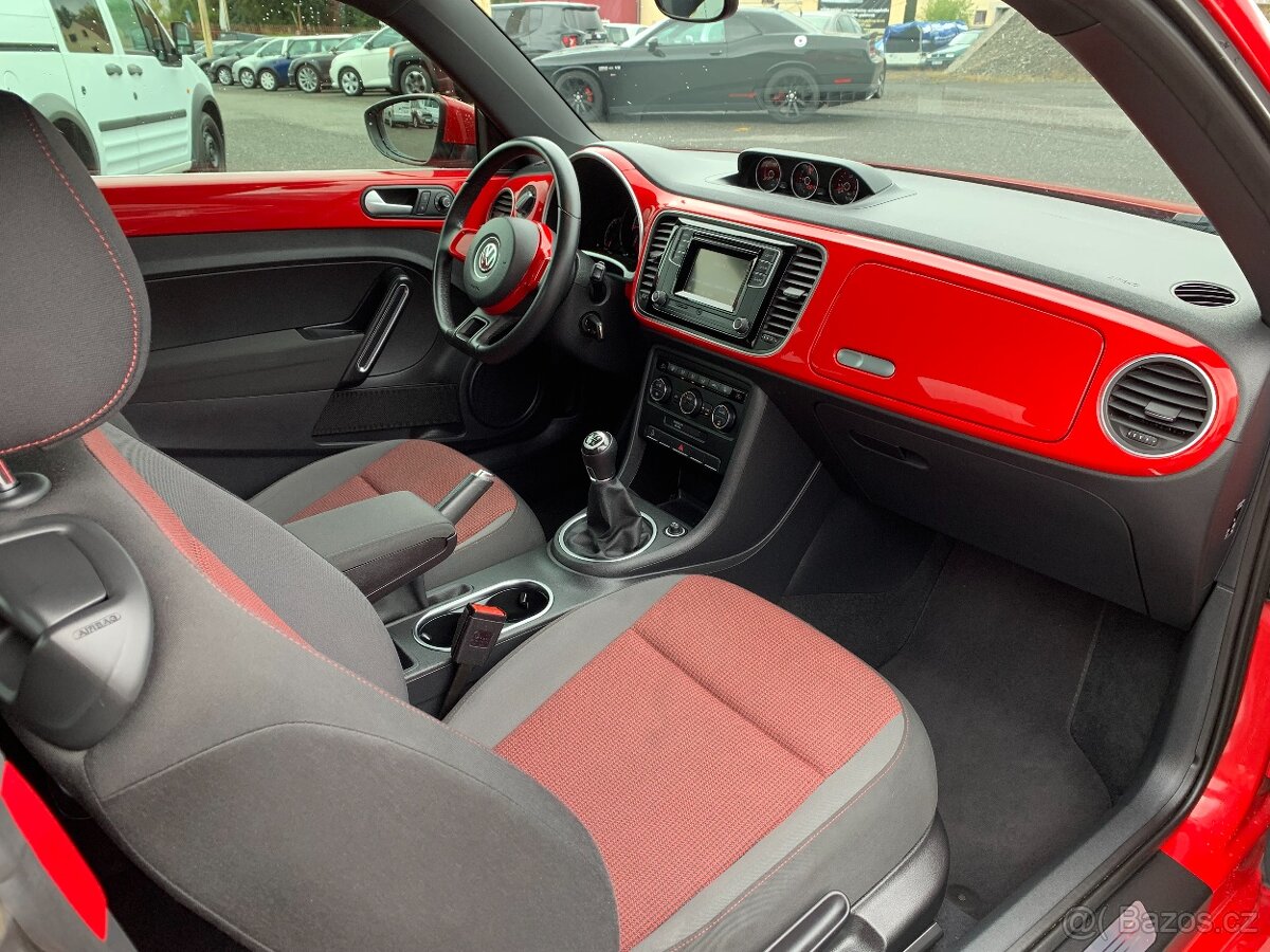 VW BEETLE 1,2TSI - PŮVOD ČR - MÁLO KM - CEBIA - - 18