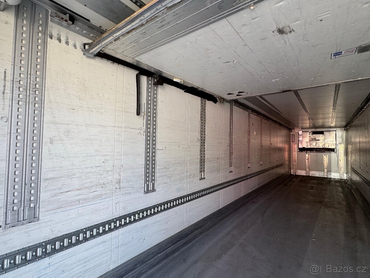 Schmitz Cargobull Chladák - 18