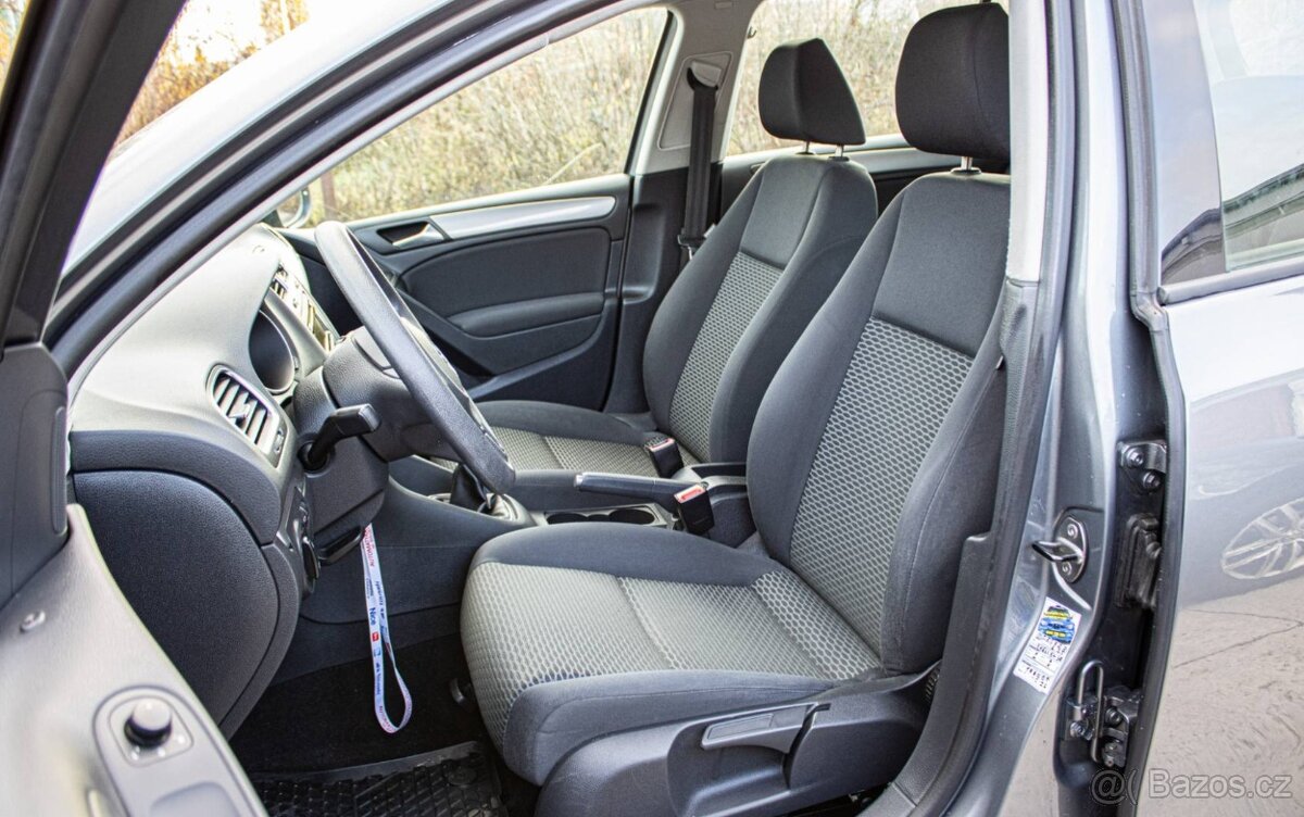 Volkswagen Golf 1.4 59kW M5 MODEL 2010 - 18